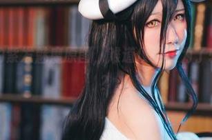 芋圆侑子的紫发魅魔原图，难道仅仅是为了转发而存在？
