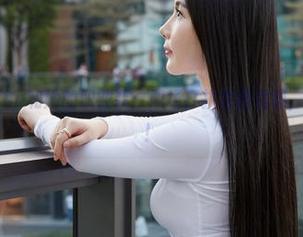 蜜桃社 – Gina和她的职业装：职场打拼也得优雅，来，快下载！