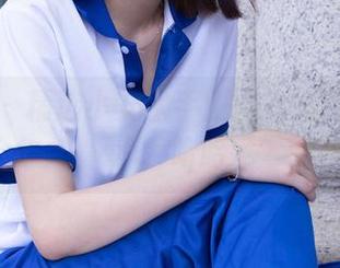袜啵啵 – 精选小安水手服：看得我差点下海，哈哈