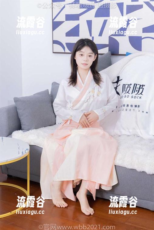 袜啵啵 - 我在想:稚予的两双白棉袜写真,下载后会不会发热? 袜啵啵 - 我在想:稚予的两双白棉袜写真,下载后会不会发热?