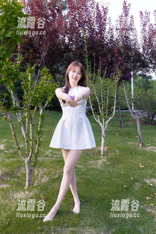 袜啵啵 - 妈妈，糯米又穿上OL制服了！精选小心心满满的职场日常。