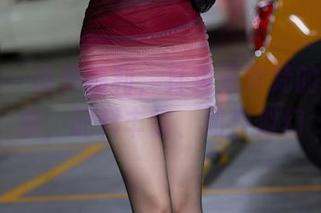 语画界 – 说是福利，其实是梦梵的少女图集，配料丰富、如梦似幻