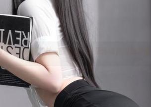 微密圈 – 高清速递：超辣的林一的女友，怕是连墙角的植物都要自愧不如！