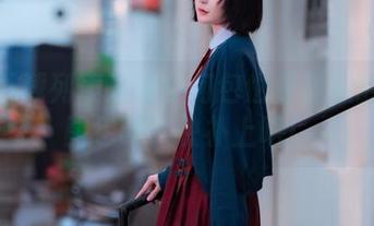 你的下载列表里缺少阿包也是兔娘的少女图包吗？快补上吧！