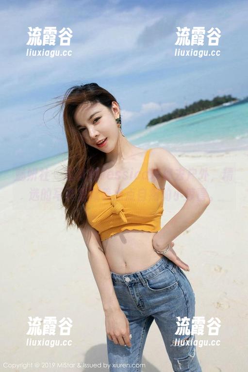 魅妍社 - 赵欢颜Jessica带你去户外，精选的写真里藏着点点自然的小惊喜。